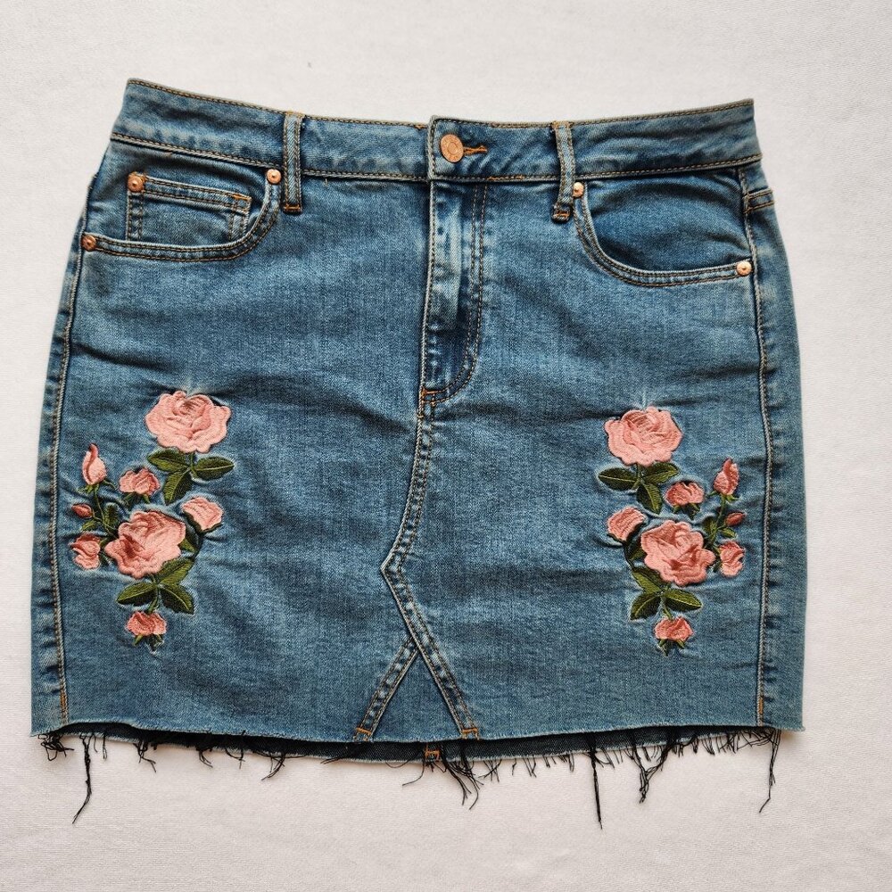 Guess Floral Embroidered Mini Skirt Denim Jean Girly Cute Pink Roses Boho M